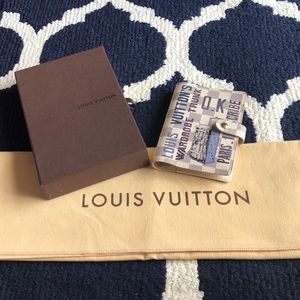 Louis Vuitton pocketbook
